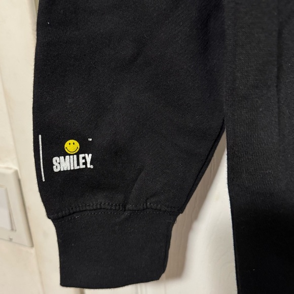 RSQ x Smiley Smile More Black Mens Hoodie Sz Medium - Picture 4 of 9